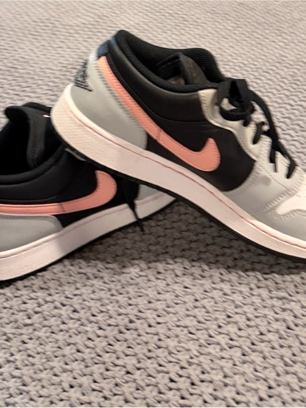 Jordan 1  Low-Top Sneakers - White, Gray, Black & Pink - Picture 4 of 6